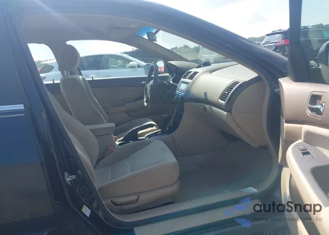 2005 Honda Accord 2.4 Lx from USA, damaged, VIN 1HGCM56405L001522